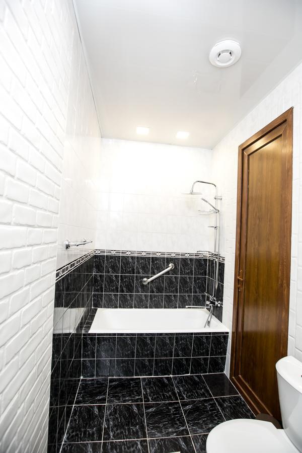 Hotel Badagi Tbilisi Esterno foto