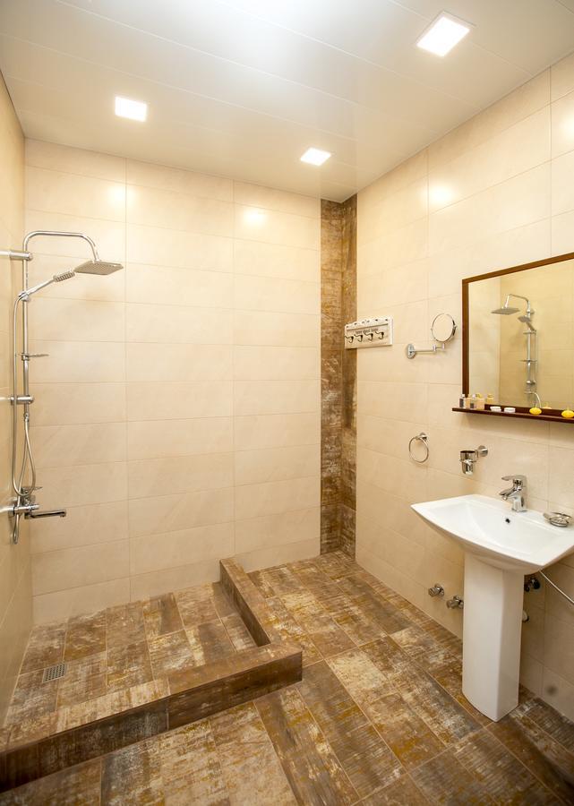 Hotel Badagi Tbilisi Esterno foto